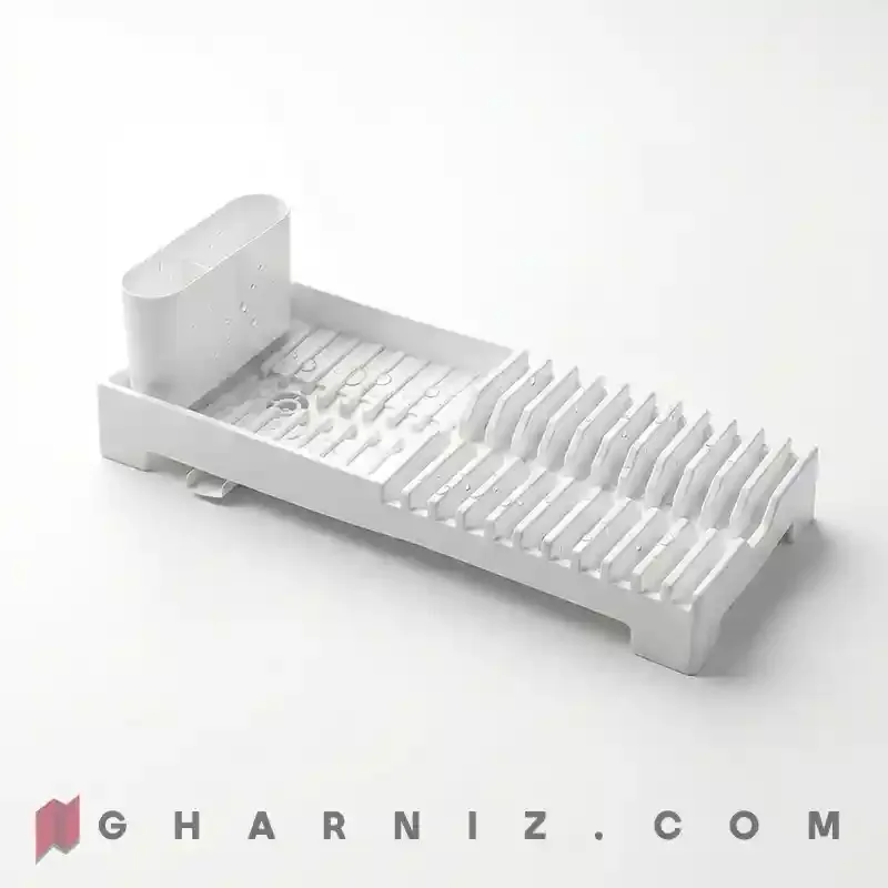 آبچکان پلاستیکی روشا رنگ سفید با ناودان تخلیه آب روی زمینه‌ی روشن