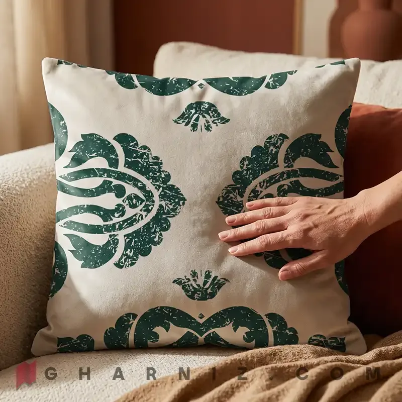 کاور کوسن مخمل طرح داماسک پتینه سبز و سفید کد gh-c741 — تصویر 2