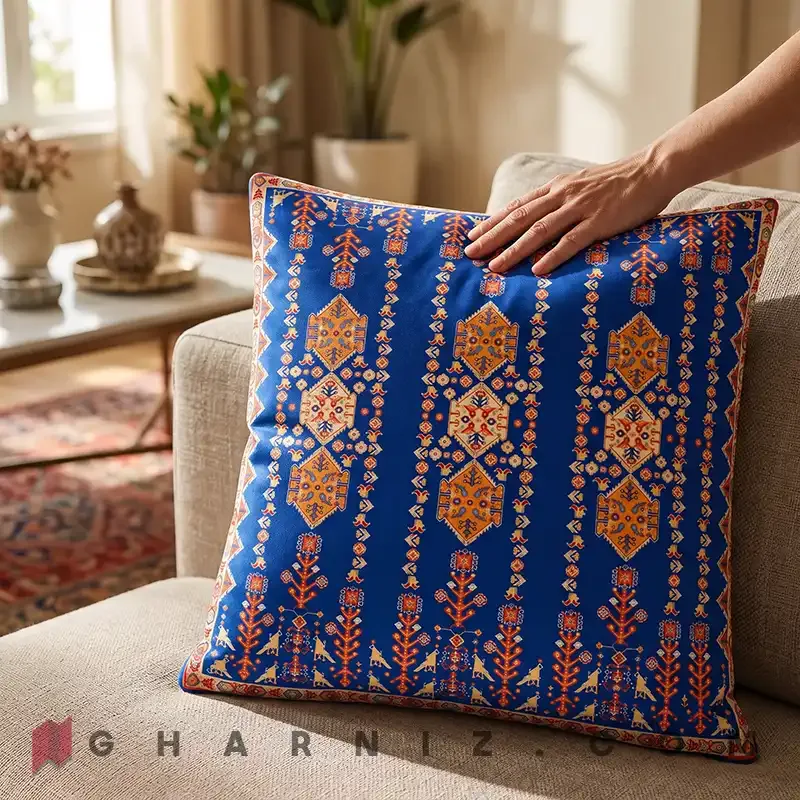 کاور کوسن مخمل طرح گلیم عشایری سه‌ ستونه کد gh-c815 — تصویر 11